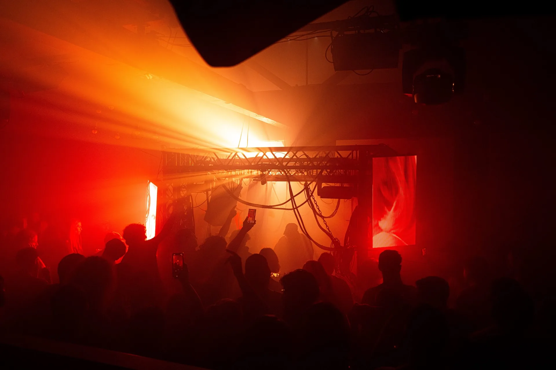 Offline Ivy Lab Install rigging lighting control system - event lighting hire Christchurch, AV production NZ